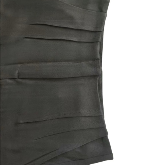 Elegant Black Women's Pants - Picture 4 of 5